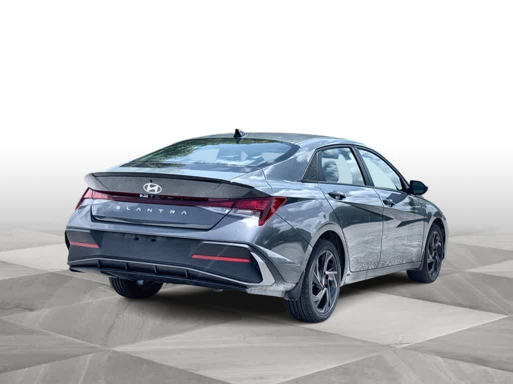 Thumbnail: 2026 Hyundai Elantra - 8