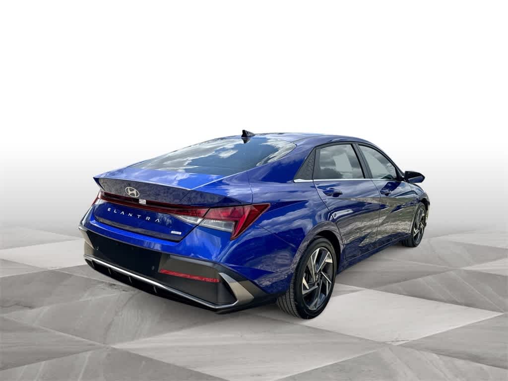 Thumbnail: 2024 Hyundai Elantra - 8