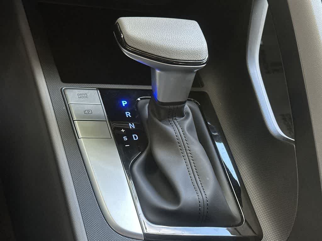 Thumbnail: 2025 Hyundai Elantra - 21