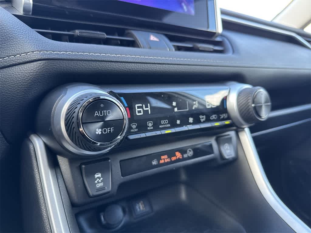 Thumbnail: 2024 Toyota RAV4 - 20