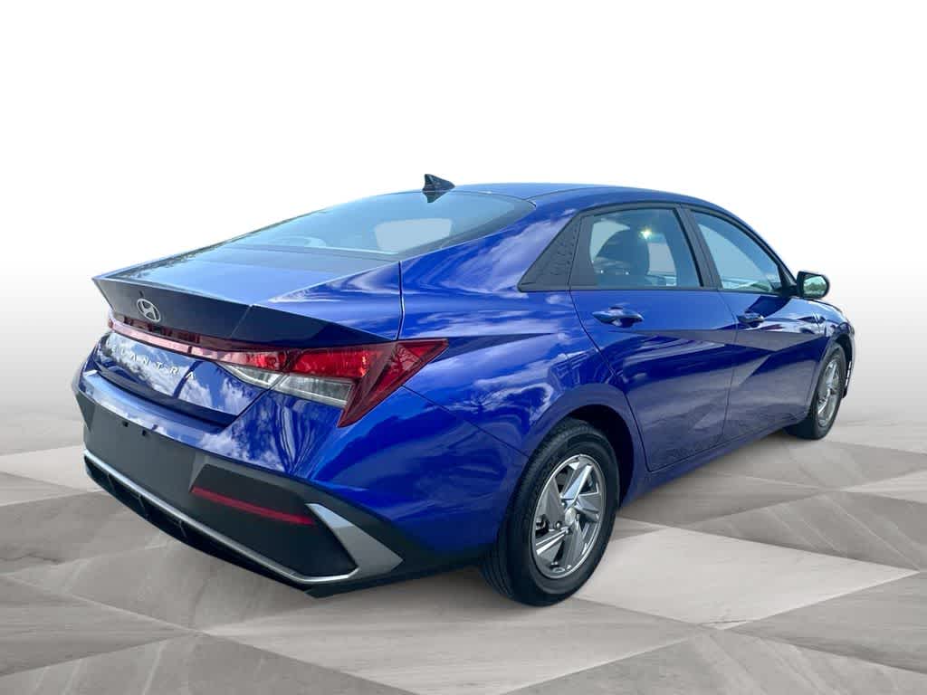 Thumbnail: 2024 Hyundai Elantra - 8