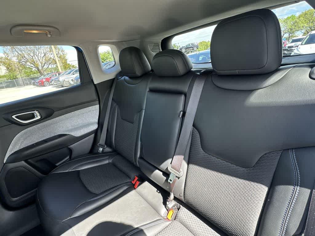 Thumbnail: 2022 Jeep Compass - 22