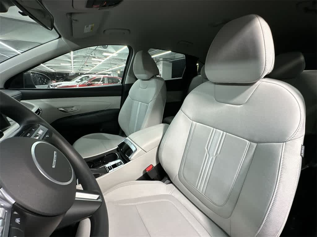 Thumbnail: 2026 Hyundai Tucson - 14