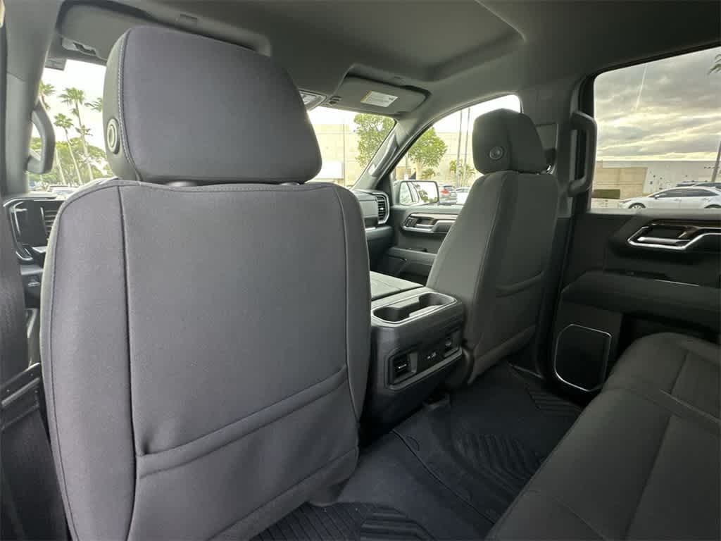 Thumbnail: 2022 Chevrolet Silverado 1500 - 23