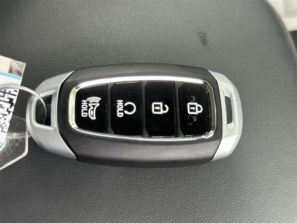 Thumbnail: 2025 Hyundai Venue - 28