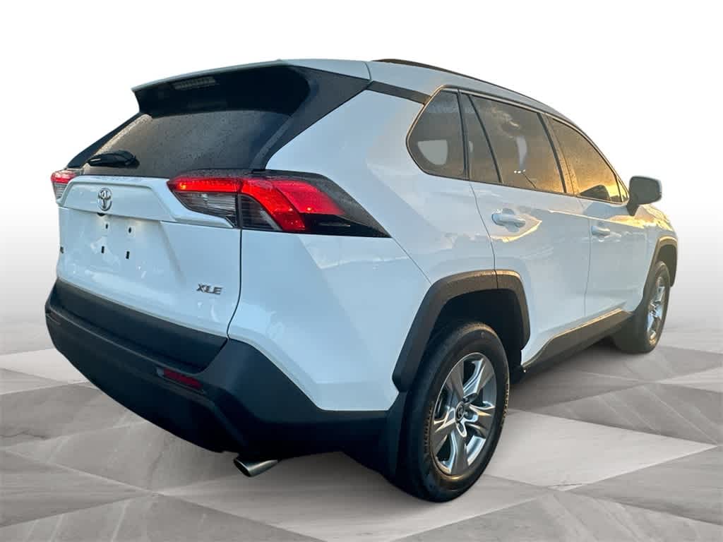 Thumbnail: 2024 Toyota RAV4 - 8