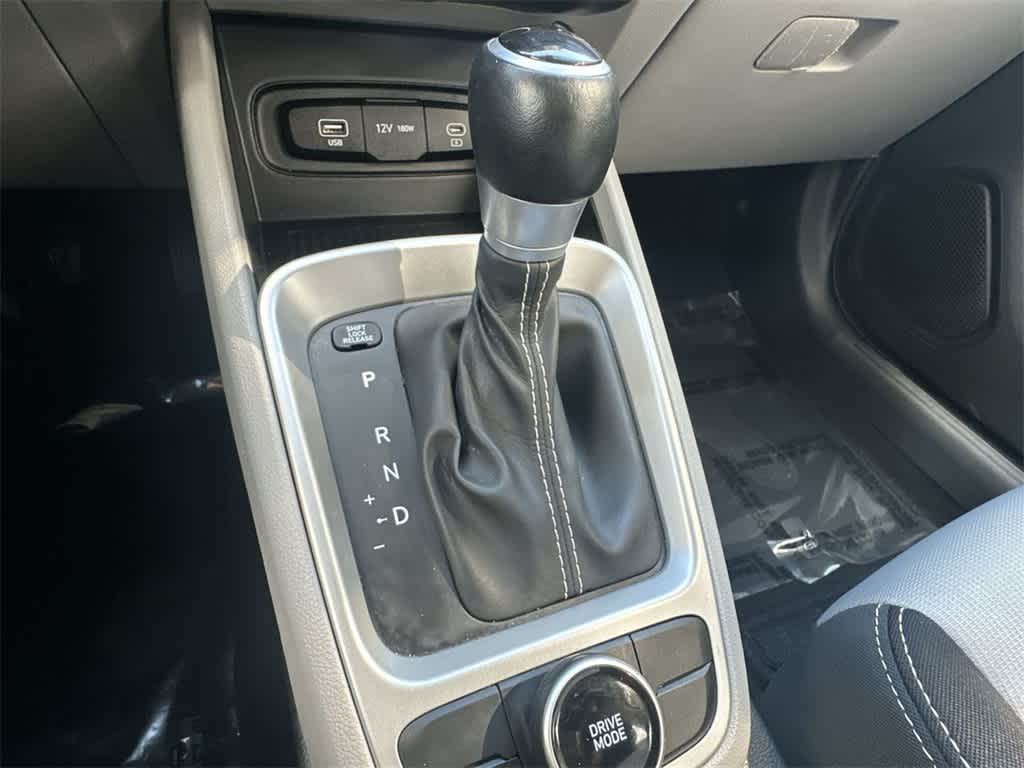 Thumbnail: 2023 Hyundai Venue - 21