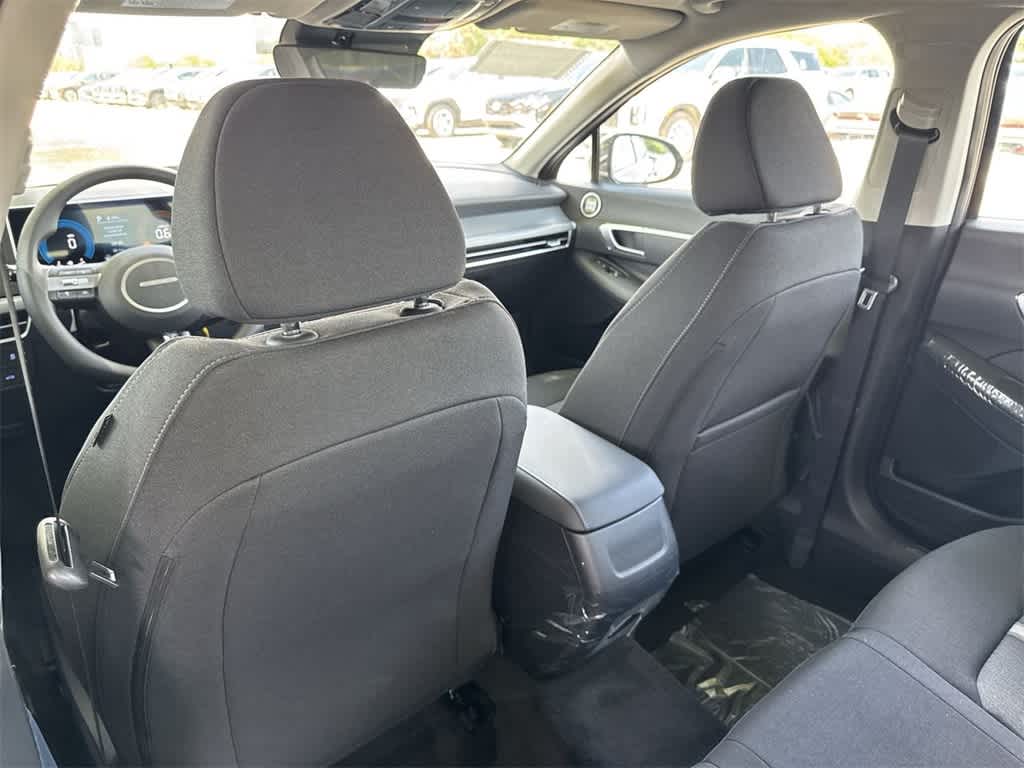 2025 Hyundai Sonata SEL 23