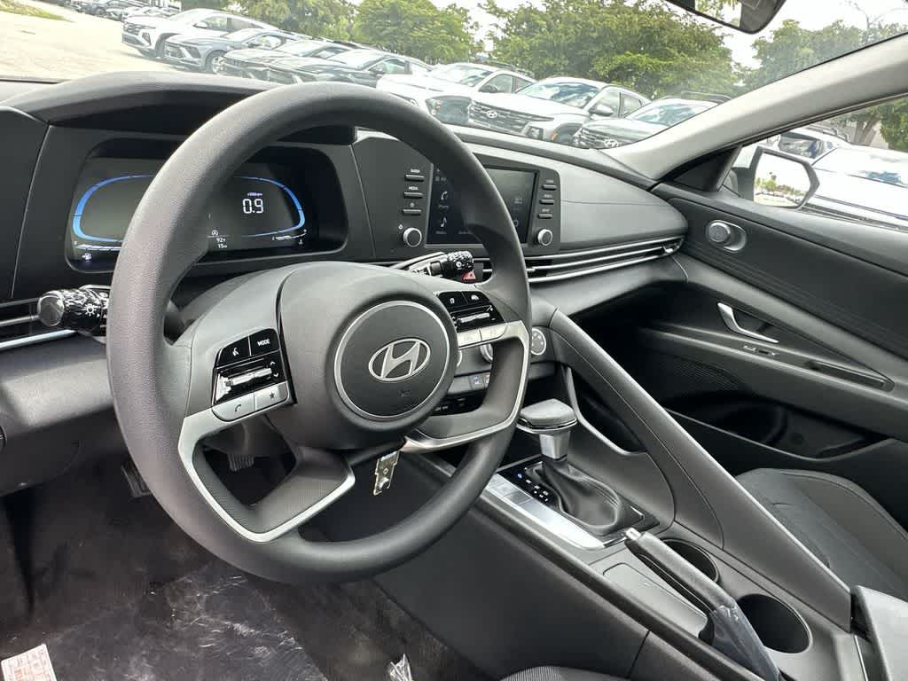 Thumbnail: 2026 Hyundai Elantra - 17