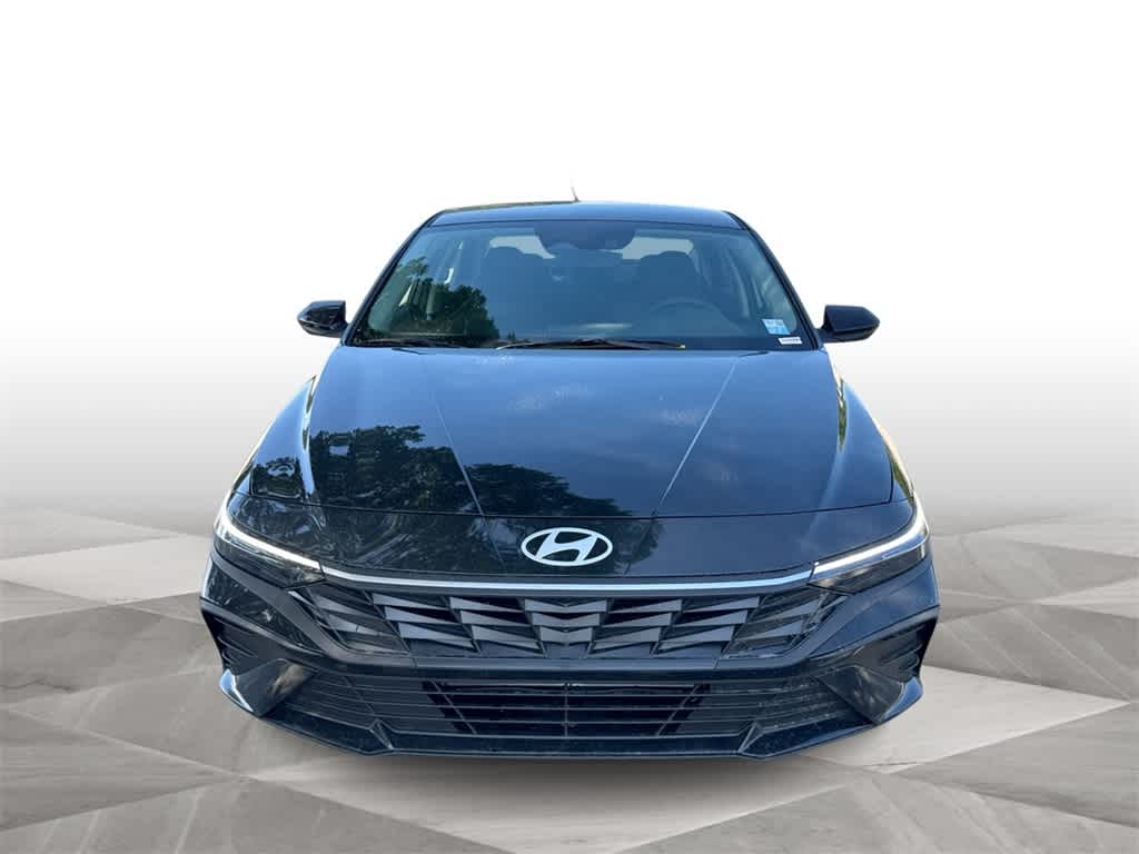 Thumbnail: 2025 Hyundai Elantra - 3