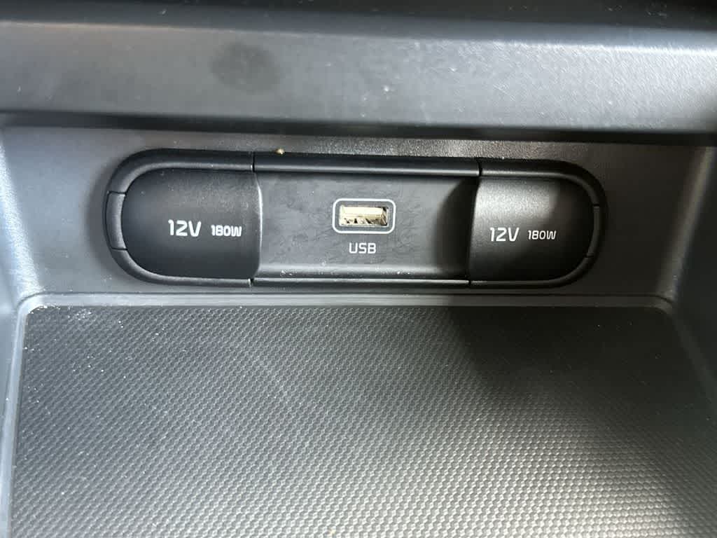 Thumbnail: 2023 Kia Soul - 17