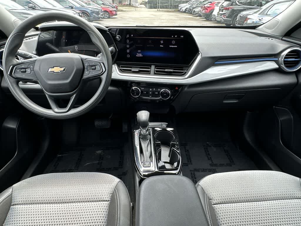 Thumbnail: 2024 Chevrolet Trax - 24