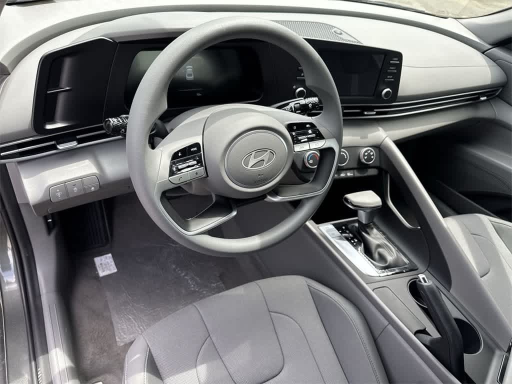 Thumbnail: 2025 Hyundai Elantra - 13