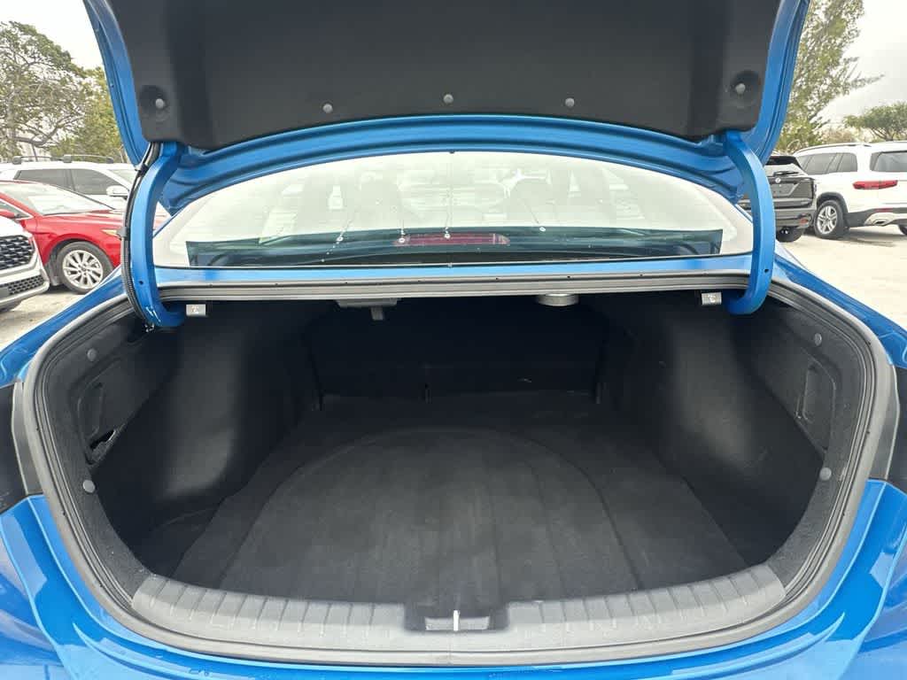 Thumbnail: 2023 Kia Forte - 25