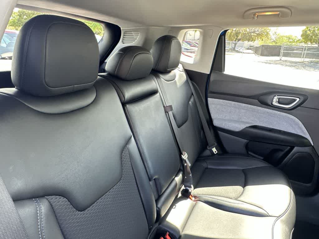 Thumbnail: 2022 Jeep Compass - 26