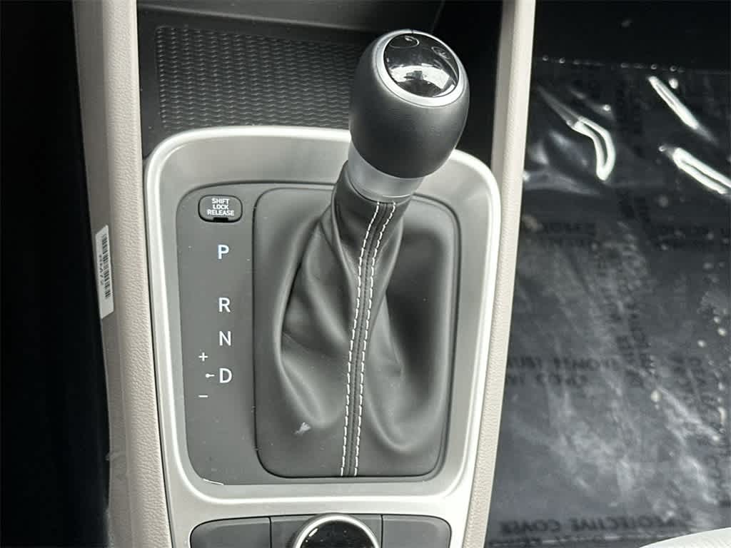 Thumbnail: 2025 Hyundai Venue - 21