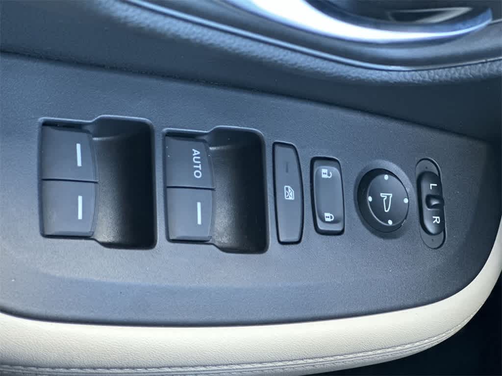 Thumbnail: 2023 Honda HR-V - 17