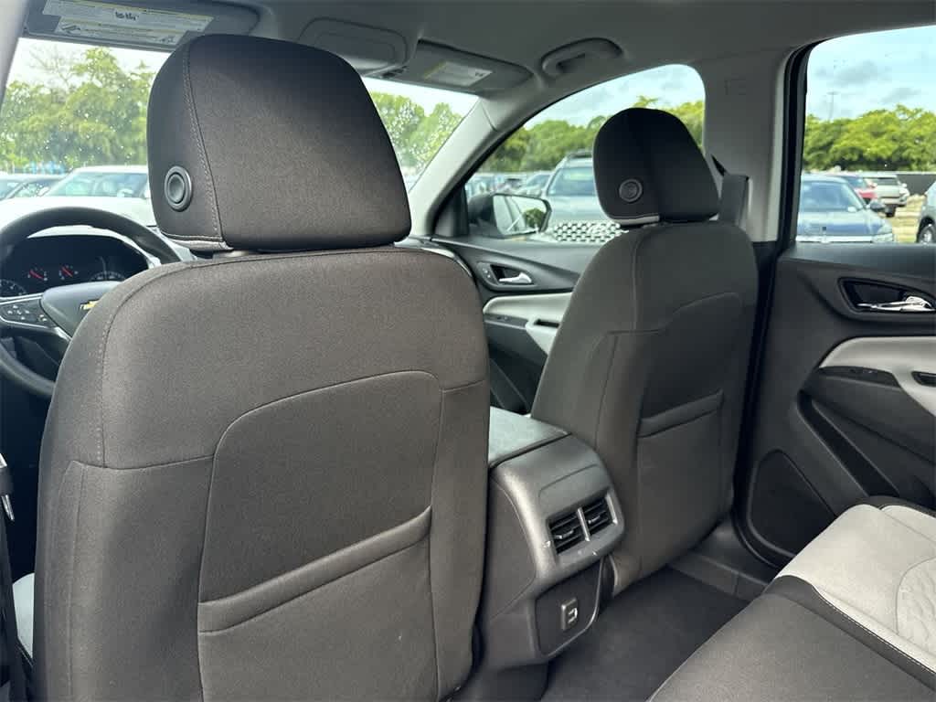 2020 Chevrolet Equinox LS 23