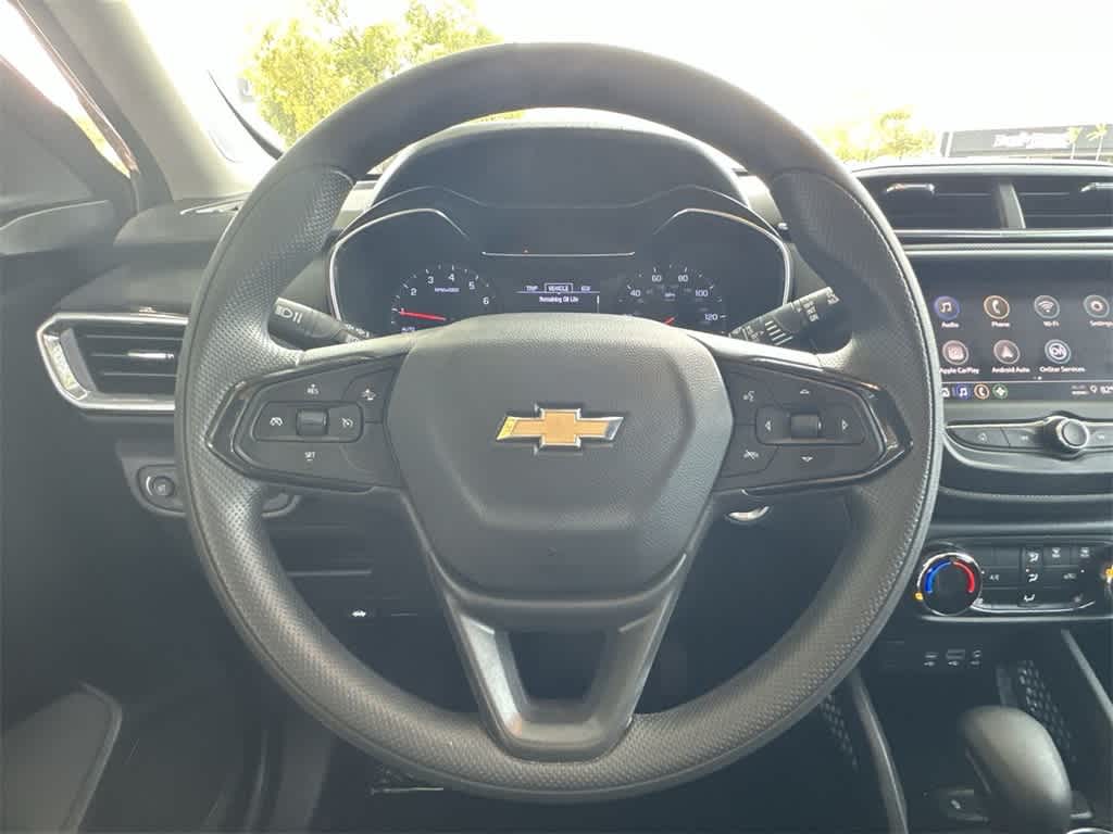 Thumbnail: 2023 Chevrolet TrailBlazer - 15