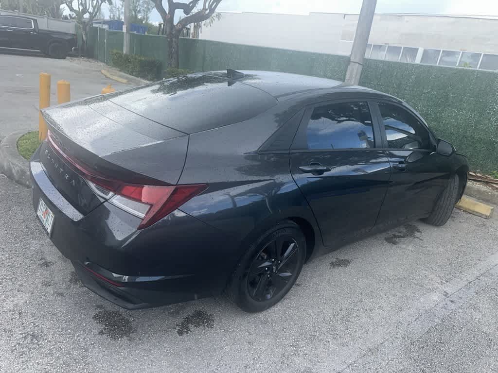 Thumbnail: 2021 Hyundai Elantra - 2