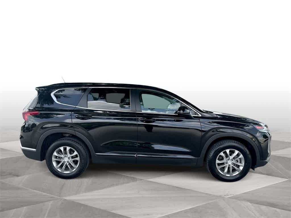 2020 Hyundai Santa Fe SE 8