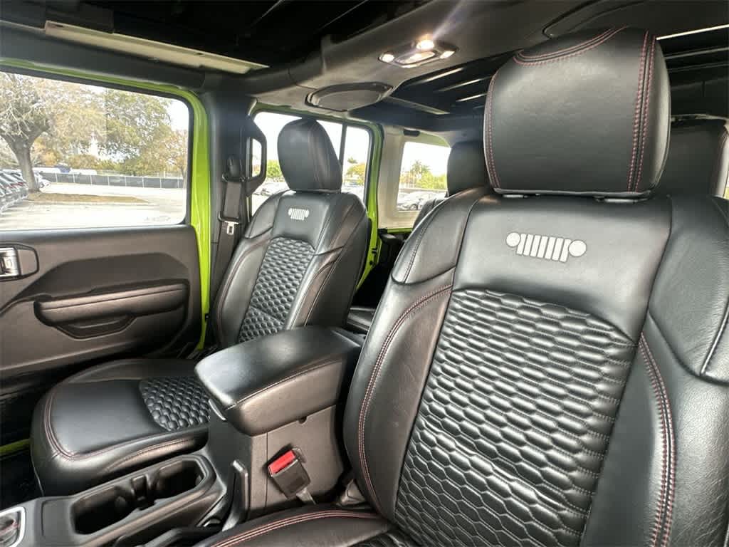 Thumbnail: 2021 Jeep Wrangler - 14