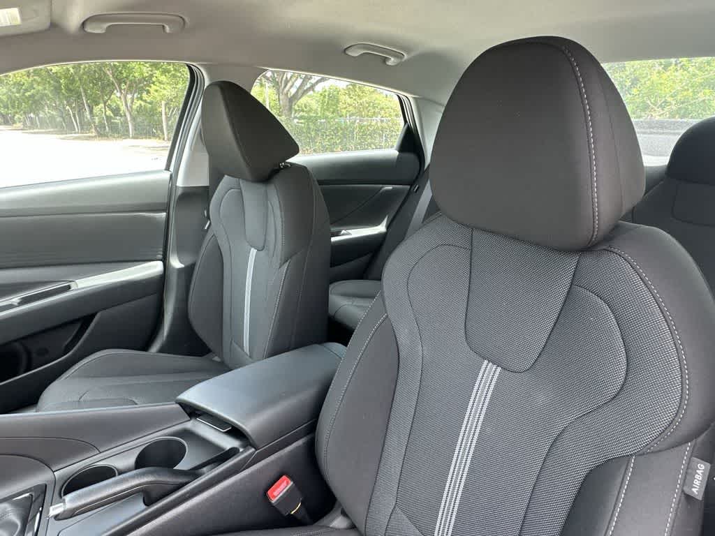 Thumbnail: 2026 Hyundai Elantra - 18