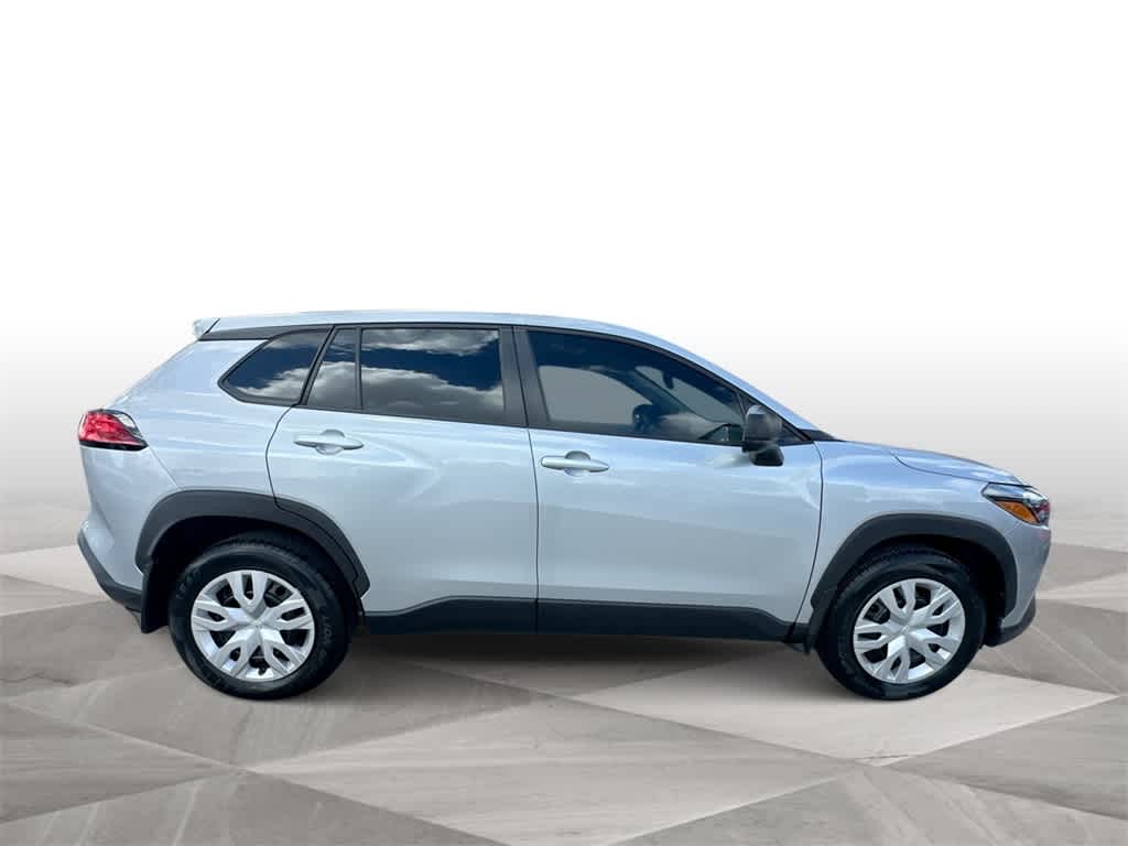 Thumbnail: 2022 Toyota Corolla Cross - 9