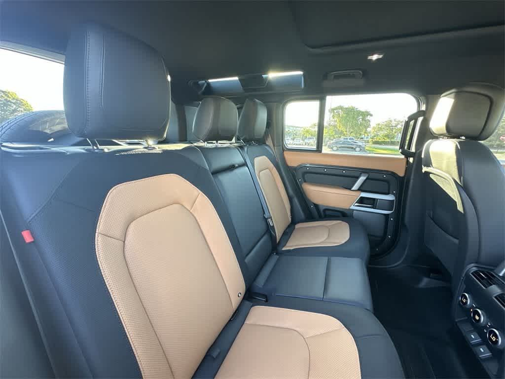 Thumbnail: 2023 Land Rover Defender - 26