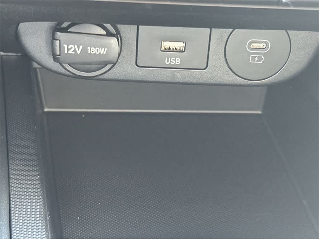 Thumbnail: 2025 Hyundai Elantra - 17