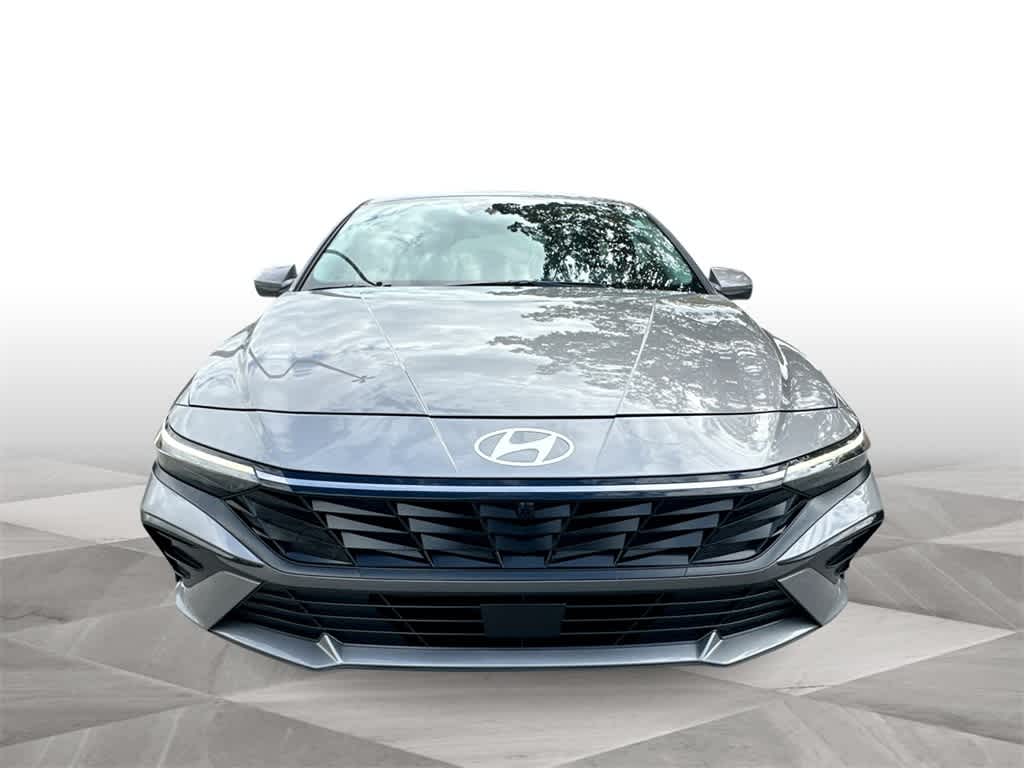 Thumbnail: 2024 Hyundai Elantra - 3