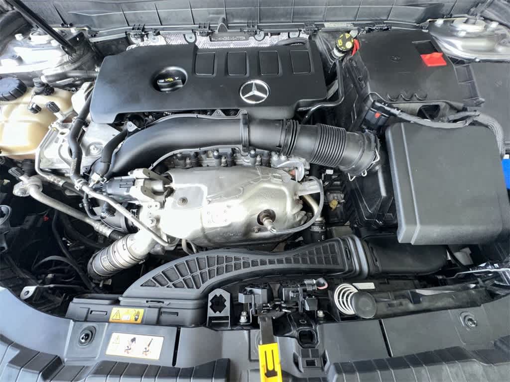 Thumbnail: 2022 Mercedes-Benz GLB - 12