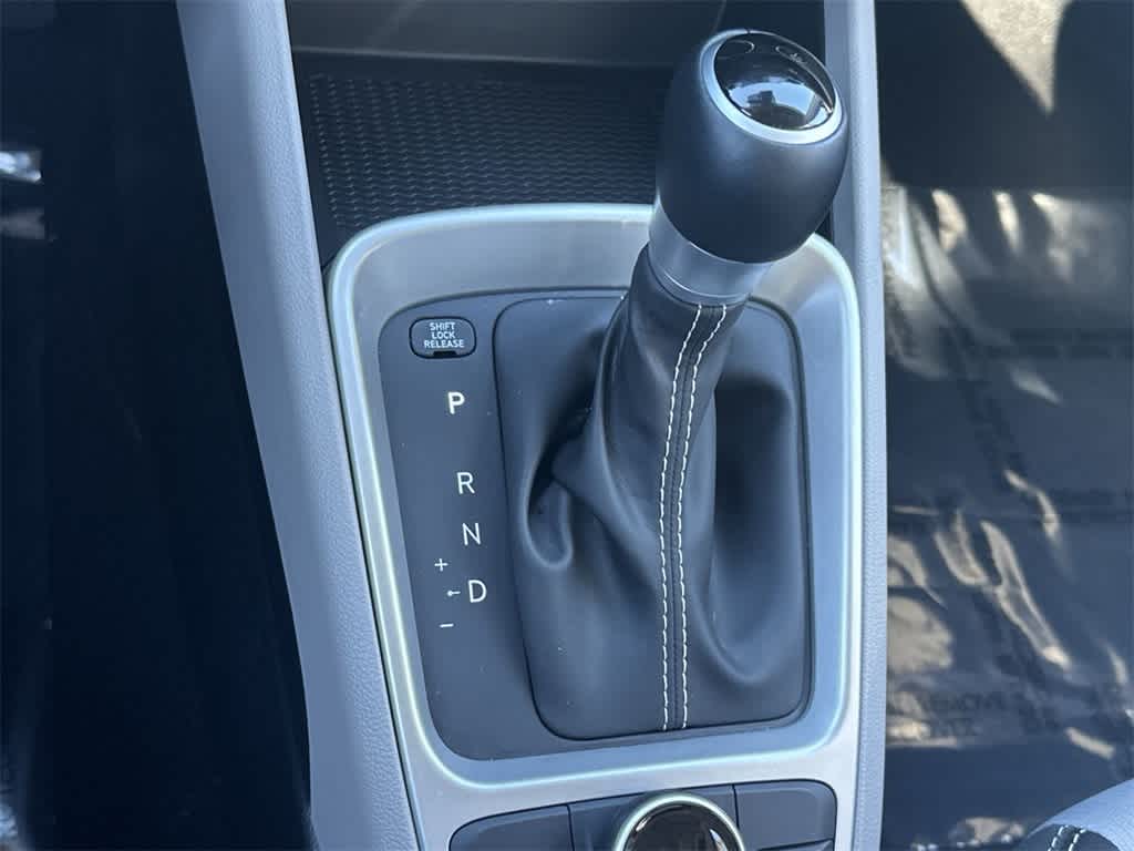 Thumbnail: 2025 Hyundai Venue - 21