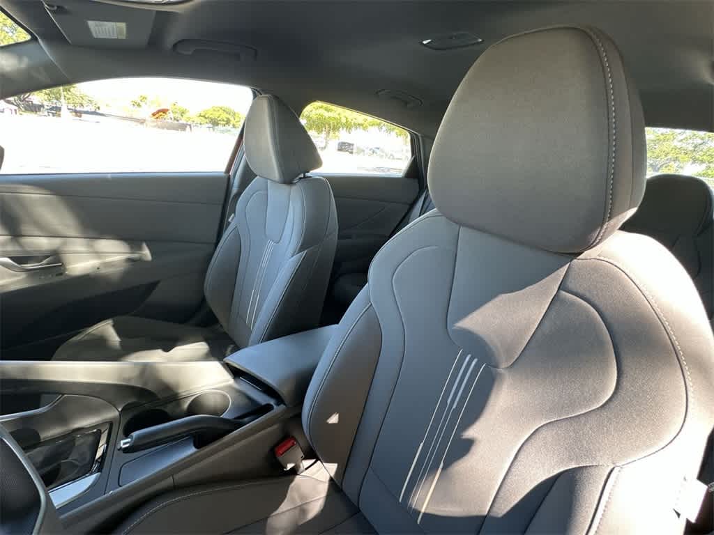 Thumbnail: 2024 Hyundai Elantra - 14