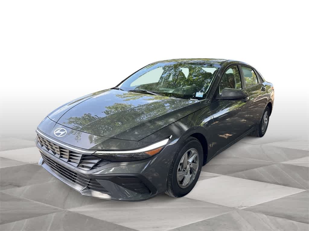 Thumbnail: 2025 Hyundai Elantra - 4