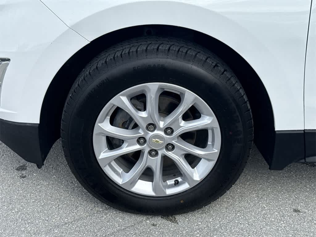 2020 Chevrolet Equinox LS 11