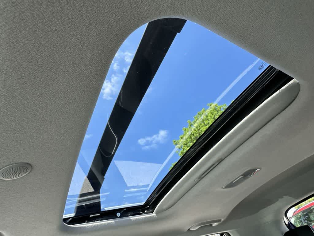 Thumbnail: 2024 Hyundai Venue - 17