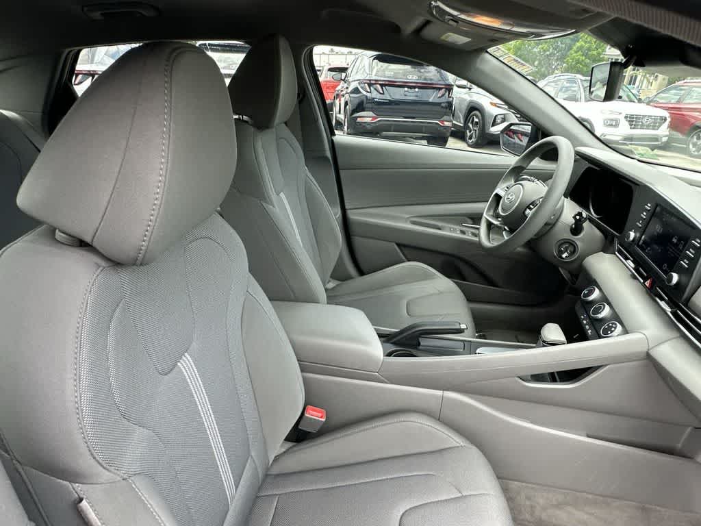 Thumbnail: 2023 Hyundai Elantra - 13