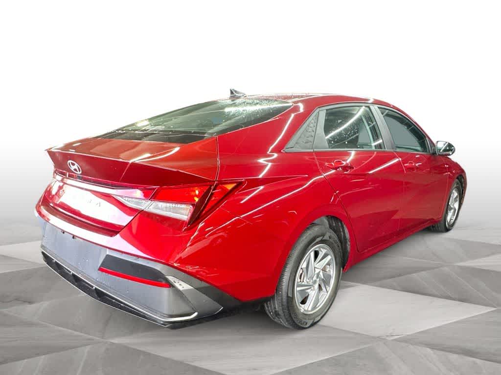 Thumbnail: 2024 Hyundai Elantra - 8