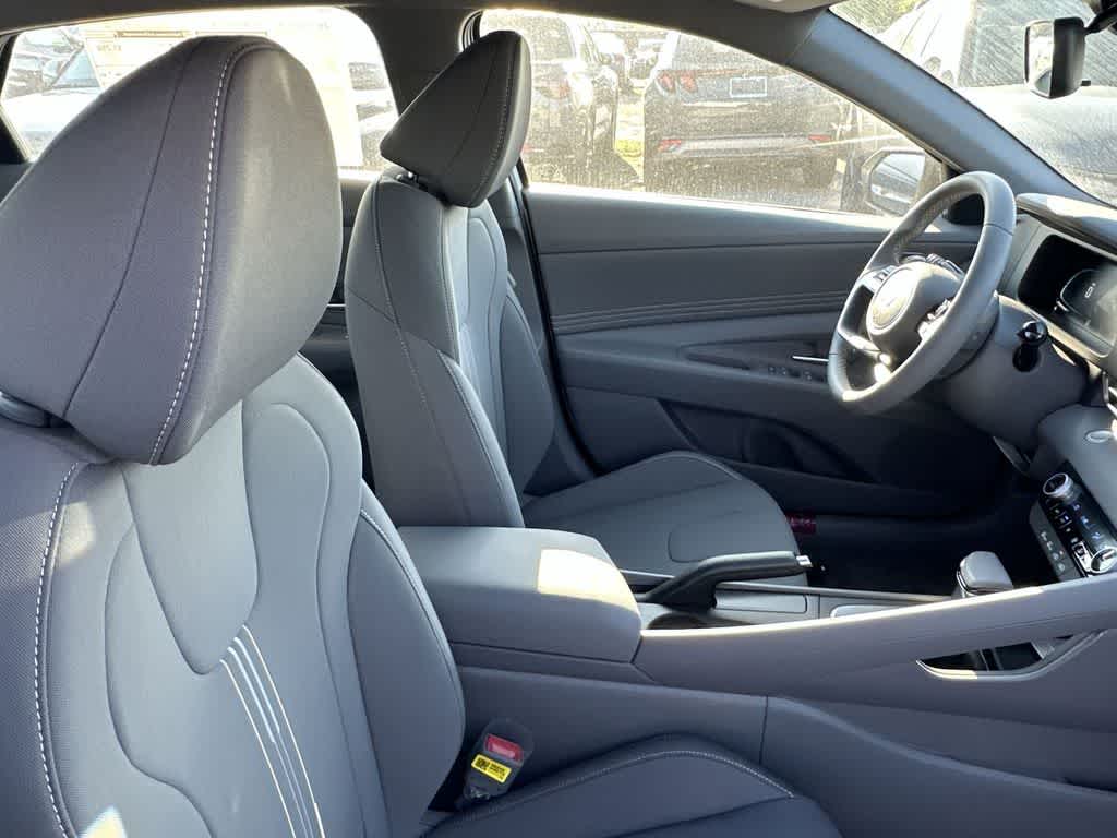 Thumbnail: 2026 Hyundai Elantra - 27