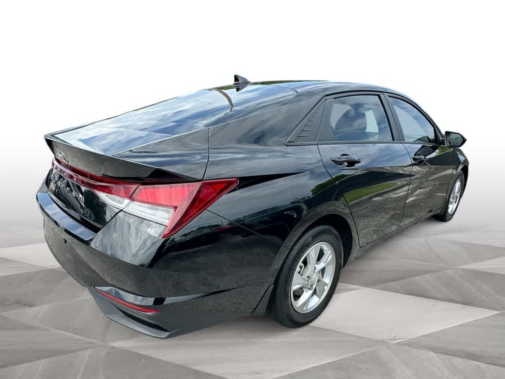 Thumbnail: 2023 Hyundai Elantra - 8