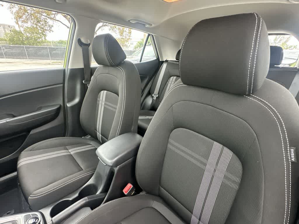 Thumbnail: 2023 Hyundai Venue - 14