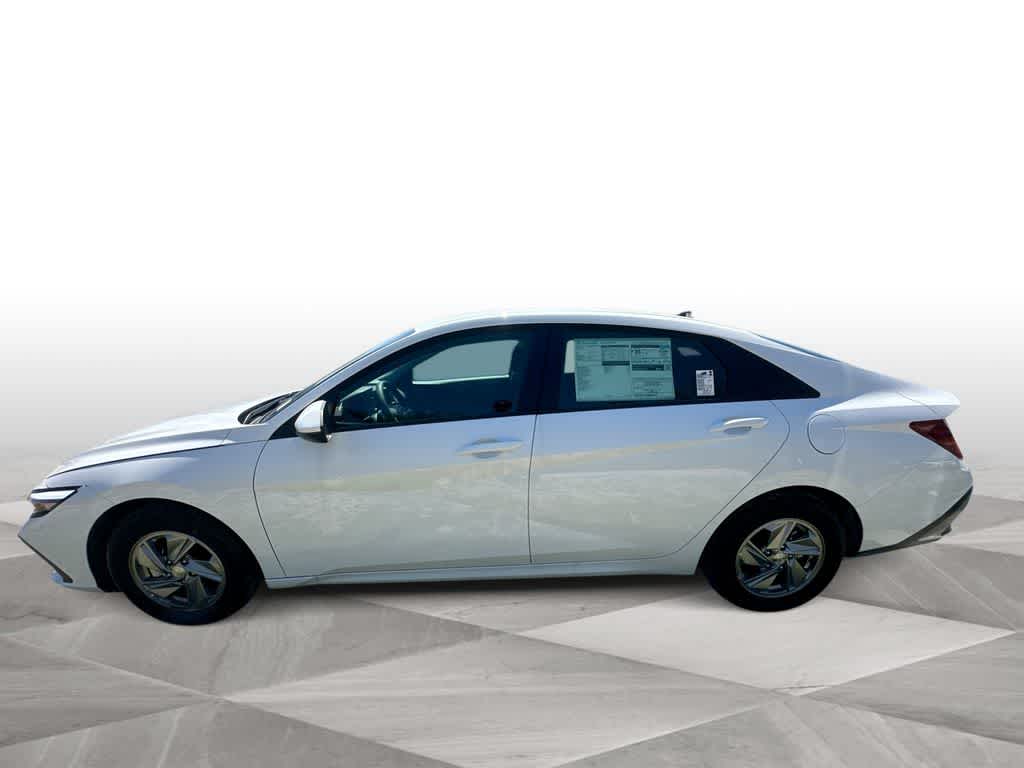Thumbnail: 2026 Hyundai Elantra - 5