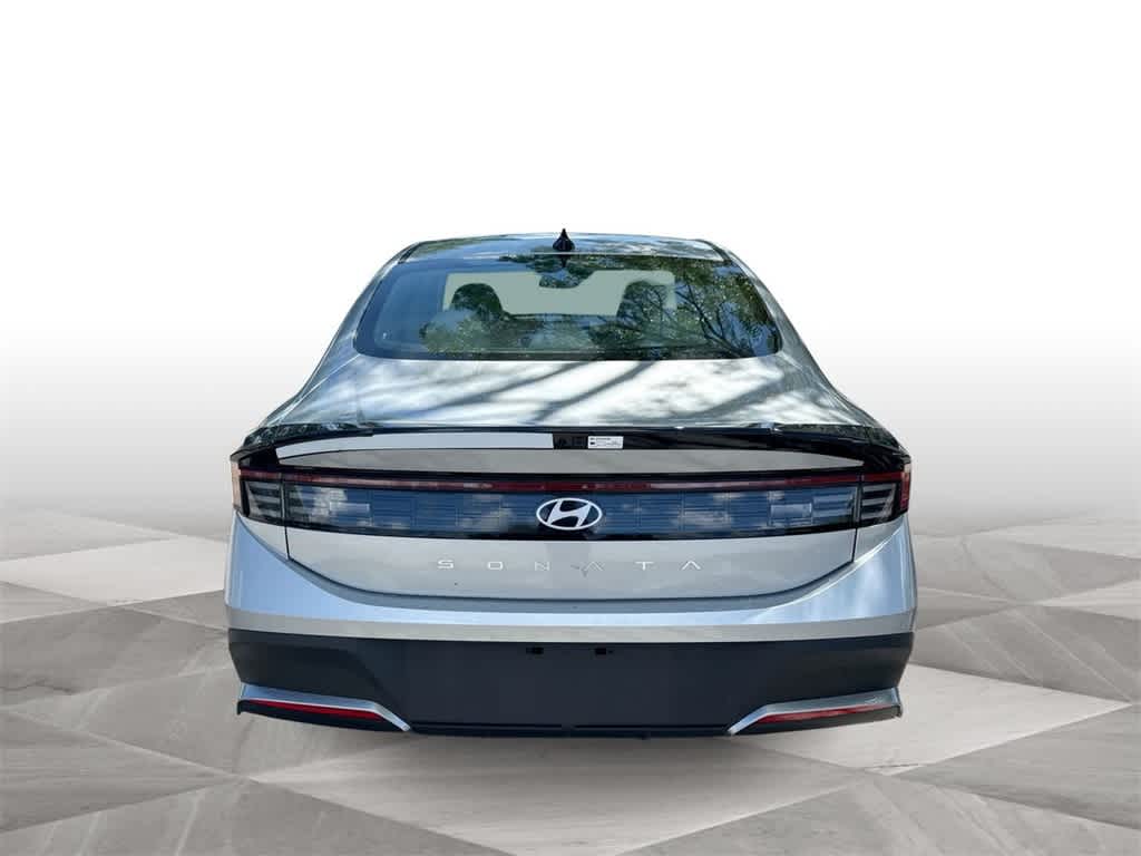2025 Hyundai Sonata SE 7