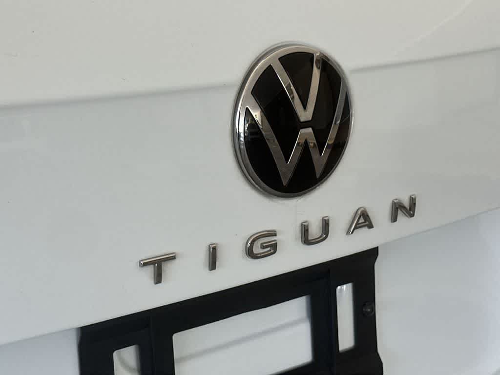 Thumbnail: 2024 Volkswagen Tiguan - 11