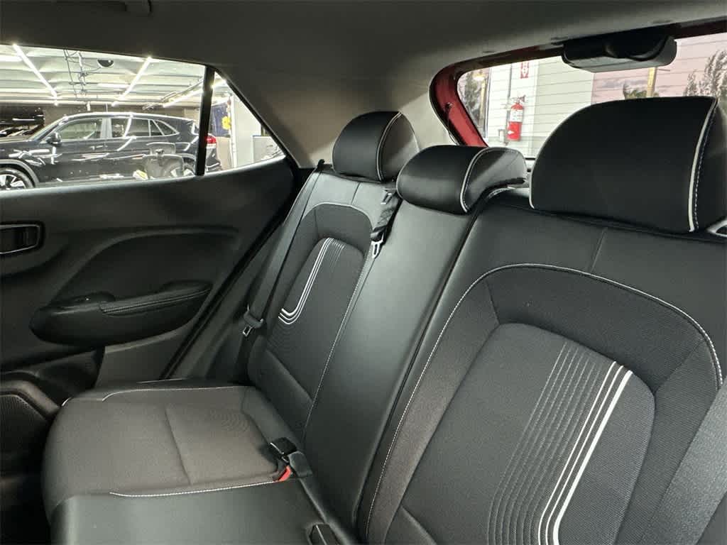 Thumbnail: 2023 Hyundai Venue - 22