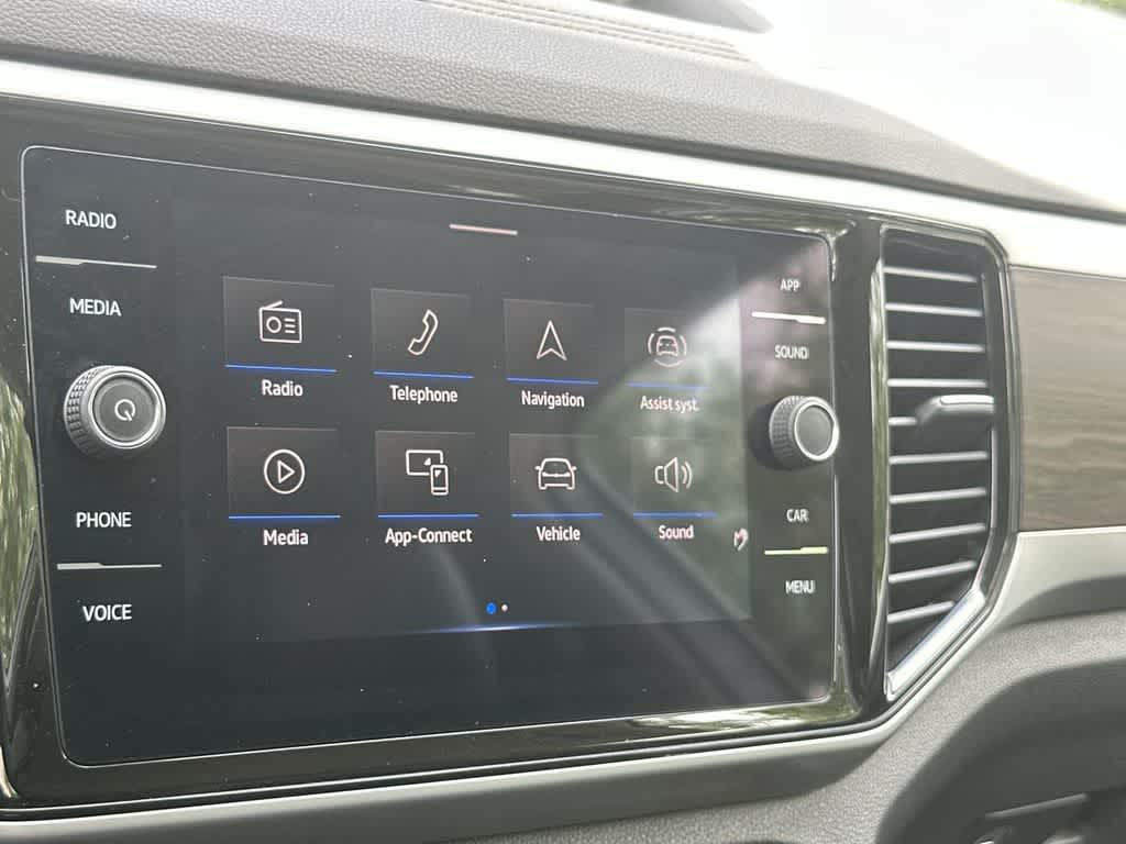 Thumbnail: 2023 Volkswagen Atlas - 18