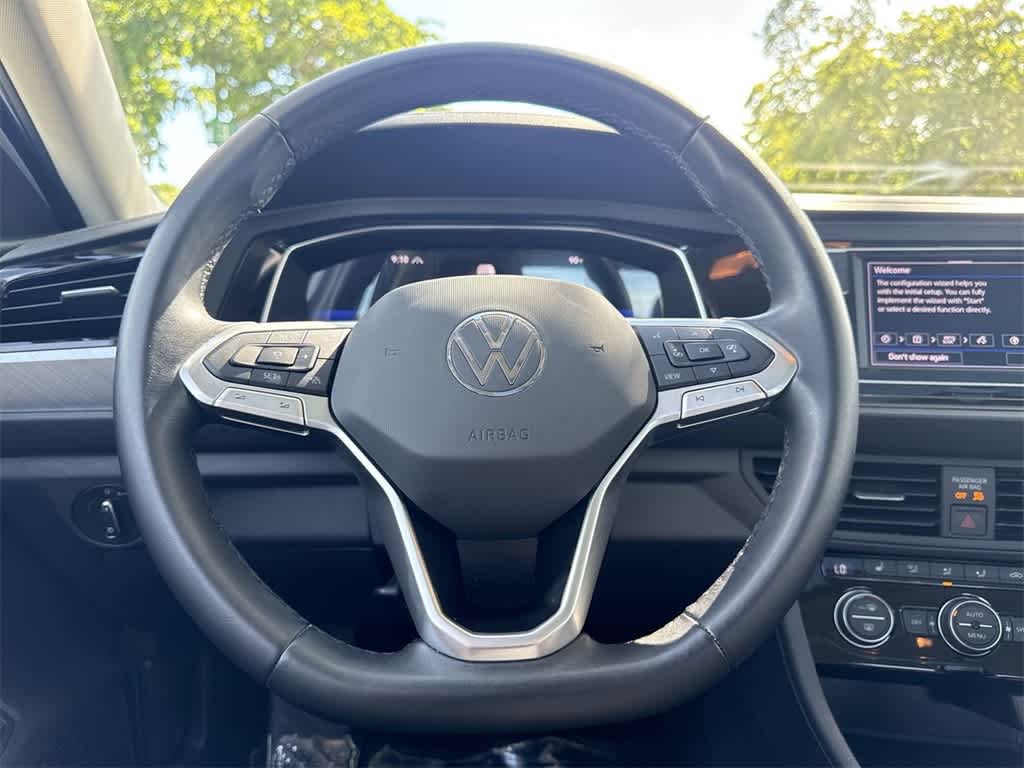Thumbnail: 2023 Volkswagen Jetta - 15