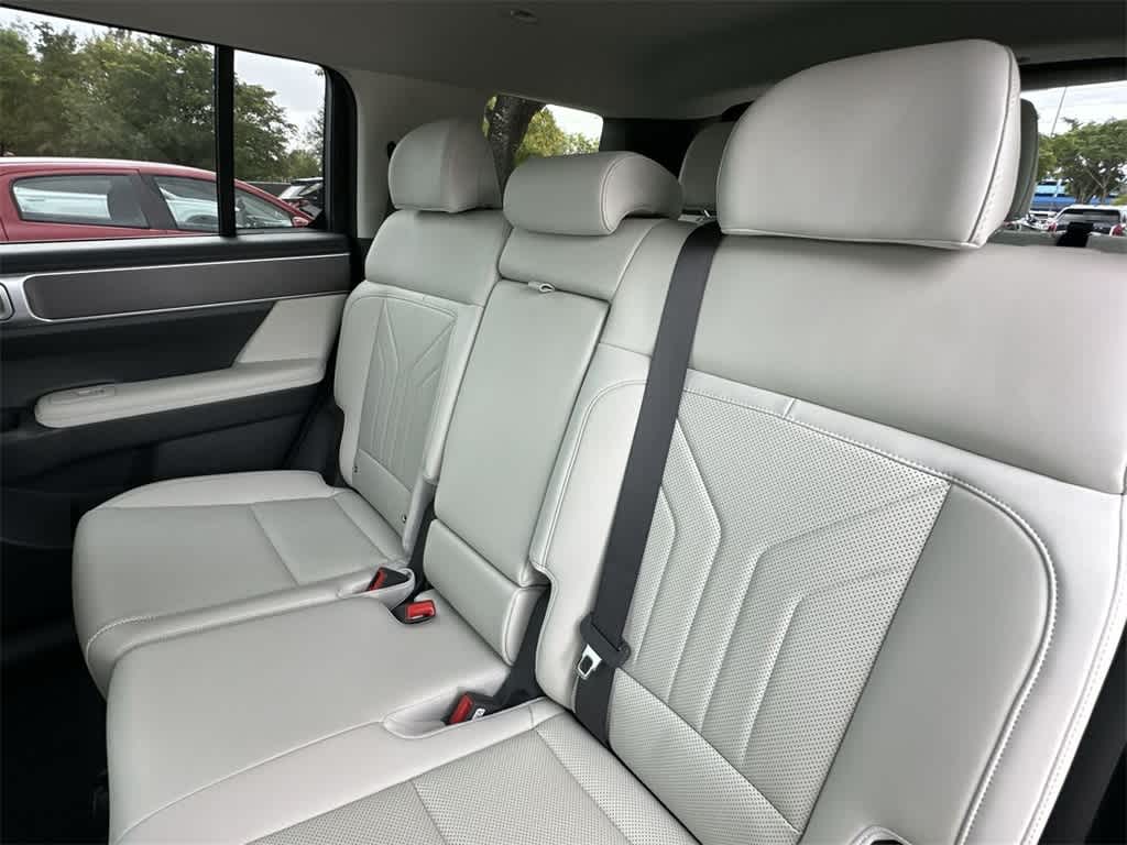 Thumbnail: 2025 Hyundai Santa Fe - 22