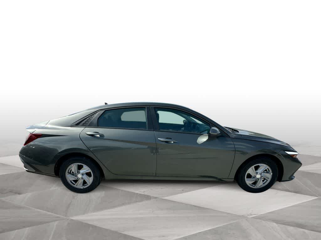 Thumbnail: 2026 Hyundai Elantra - 9